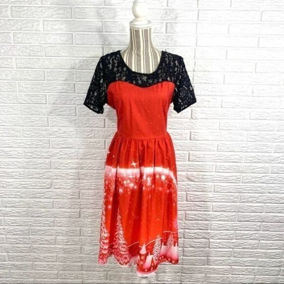 New Light Fashion Red Christmas Village Dress Size Large - Picture 1 of 7